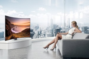 010.Curved-UHD-TV_Curved-Screen