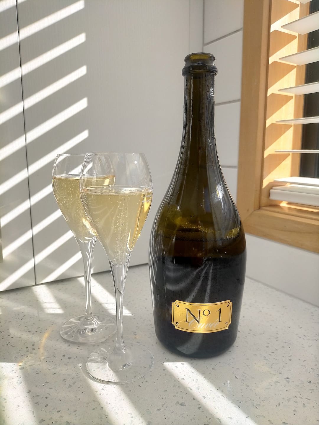 Summer wine drinking bubbly reviews